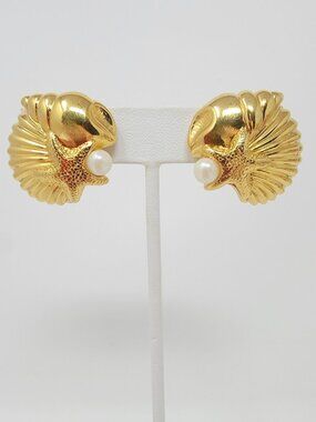 Vintage Avon Seashell Faux Pearl Gold Tone Pierced Earrings